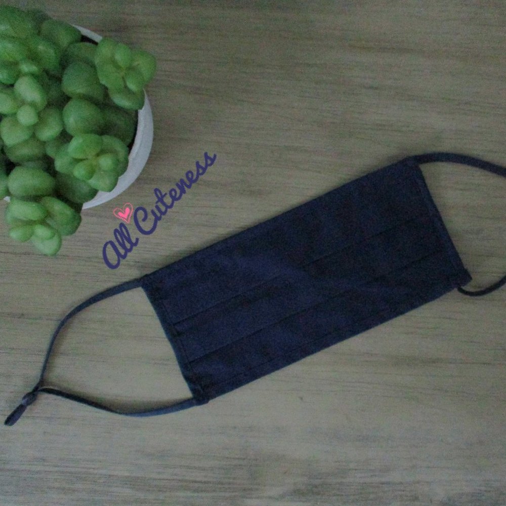 Navy Cloth Face Mask (NWOT)